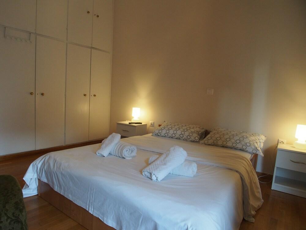 Homely Stay @Acropolis Museum Atene Esterno foto